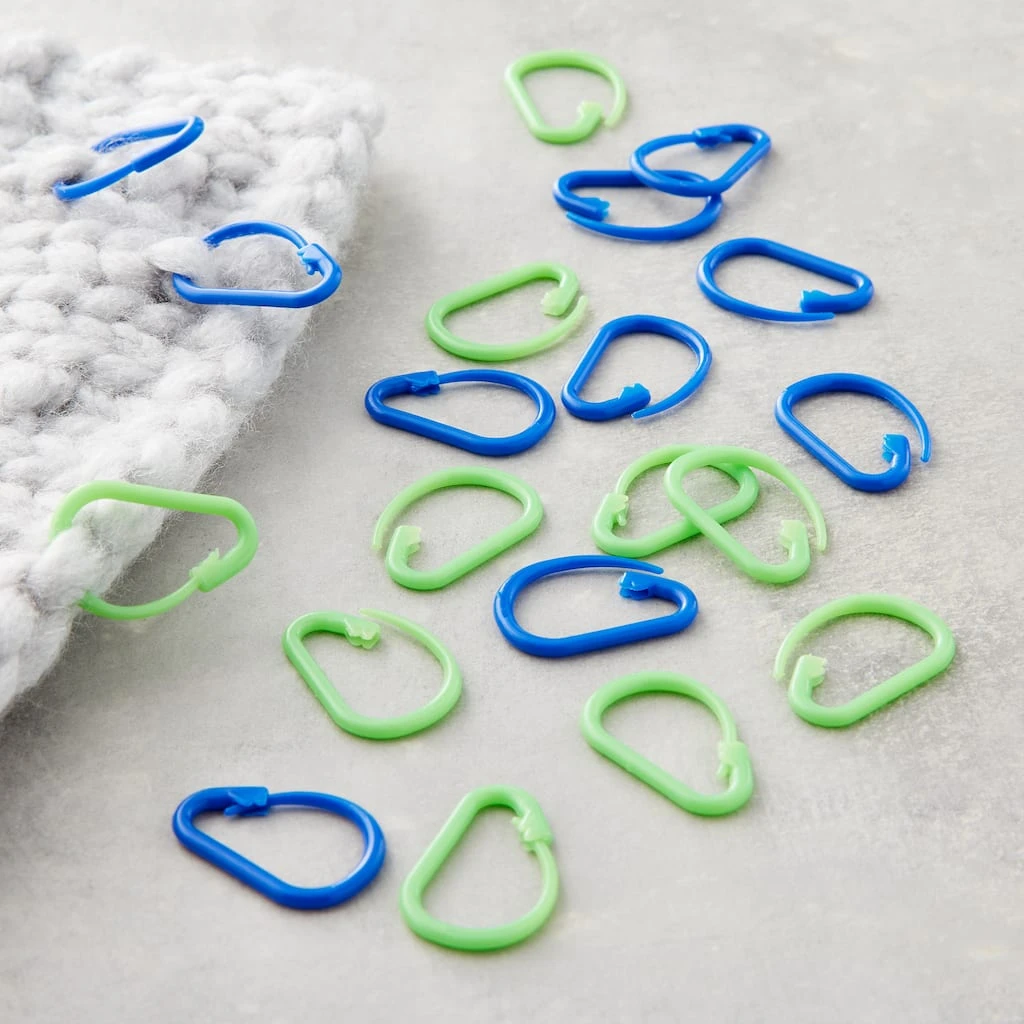 New β Loops & Threads® Carabiner Stitch Markers, 20ct. π 4 New β Loops & Threads® Carabiner Stitch Markers, 20ct. π - Image 2