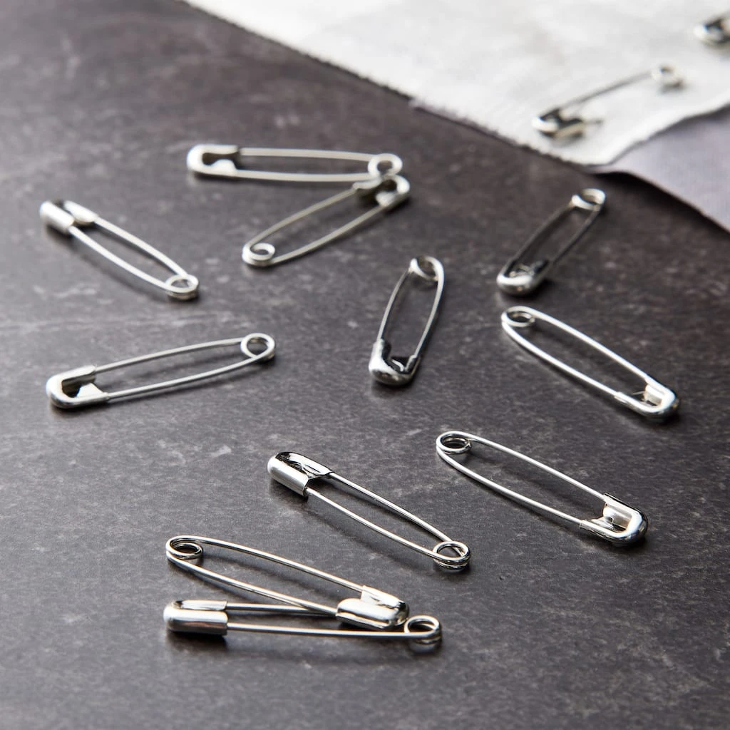 New β€οΈ Loops & Threads™ Safety Pins, 1 1/16" π 4 New β€οΈ Loops & Threads™ Safety Pins, 1 1/16" π - Image 2