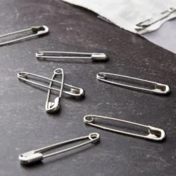 Brand new ✔️ Loops & Threads™ Safety Pins, 1 1/2" 🤩 -Loops and Threads Store 10340476 20