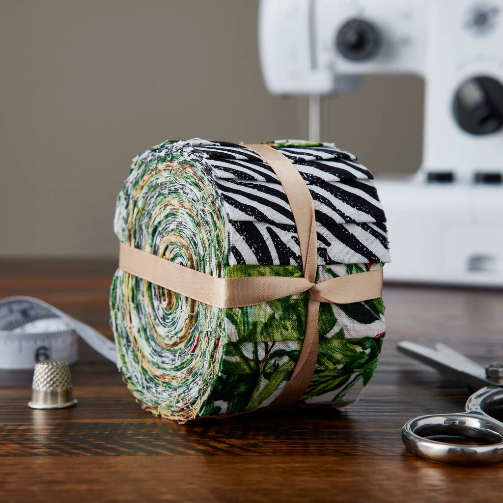 Promo ⌛ Animal Fabric Strips by Loops & Threads® ⌛ 4 Promo ⌛ Animal Fabric Strips by Loops & Threads® ⌛ - Image 2