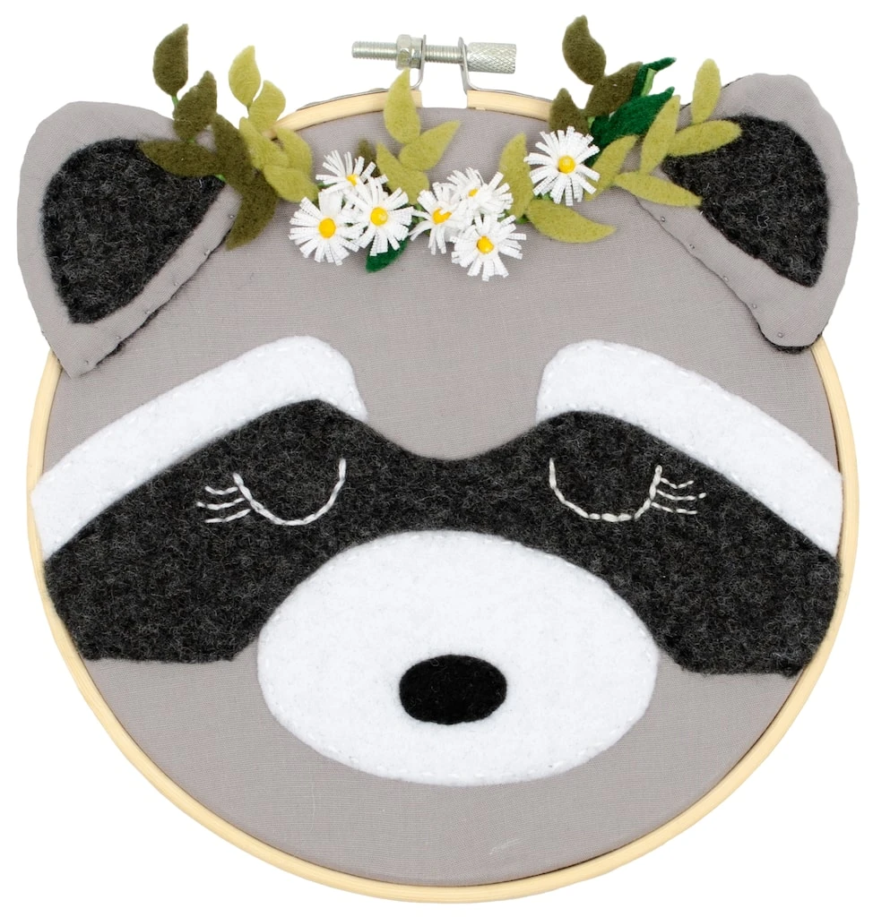 Best reviews of 𧨠Raccoon Felt Hoop Kit by Loops & Threads™ β 4 Best reviews of 𧨠Raccoon Felt Hoop Kit by Loops & Threads™ β - Image 2
